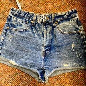 Wild fable women’s cut offs size 8